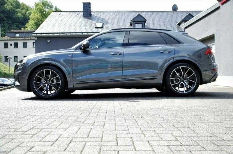 Audi Q8 S Competition Plus/Variante