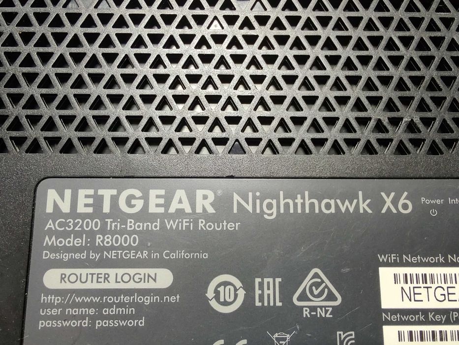 Router NetGear R8000 Nighthawk X6 Tri-Band AC3200 Dual Core 1 GHz