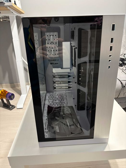 Carcasa PC - Lian Li O11 Dynamic Alb