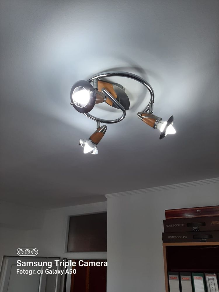 Corpuri de iluminat/ lustre/aplici