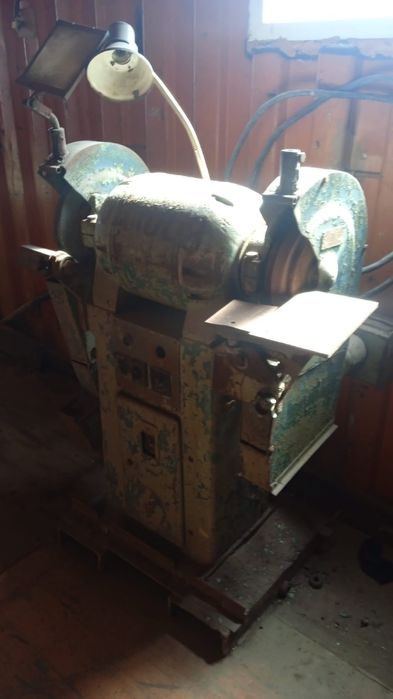 Продам Стонки Токарный Свирлины  Точильный стонки