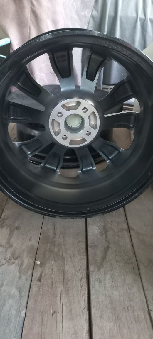 R 17 4×100 yengi taqilmagan diska