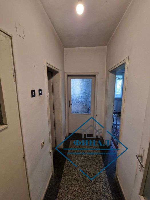 Продава се Многостаен апартамент в Шумен, Център - 97 кв.м за 1183 €/кв.м - Снимка #7