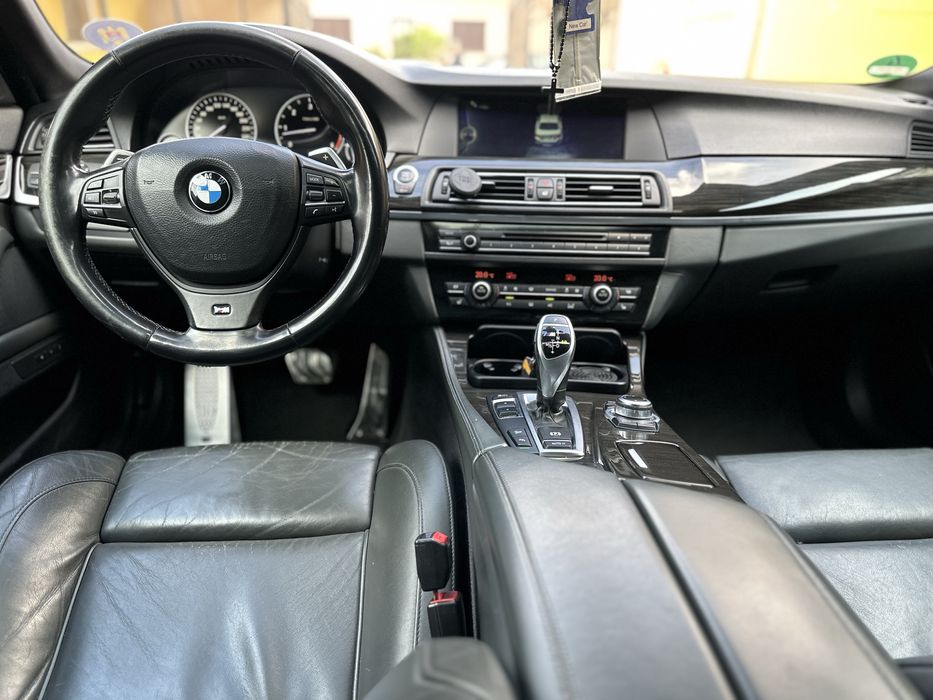 BMW Seria 5 F10 M550d 381cp