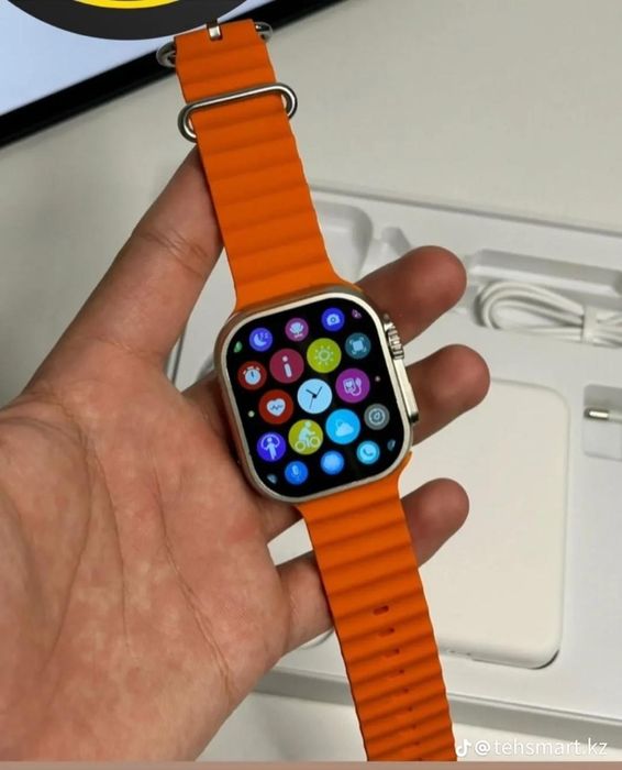 Смарт часы. Подарочный набор смарт часы,наушники,зарядка,поуэрбанк.