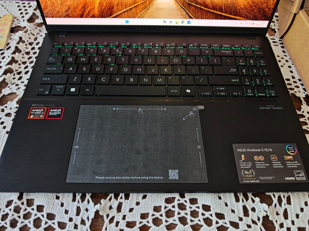 Asus Vivobook s16 OLED Ryzen AI 9 Чисто Нов!