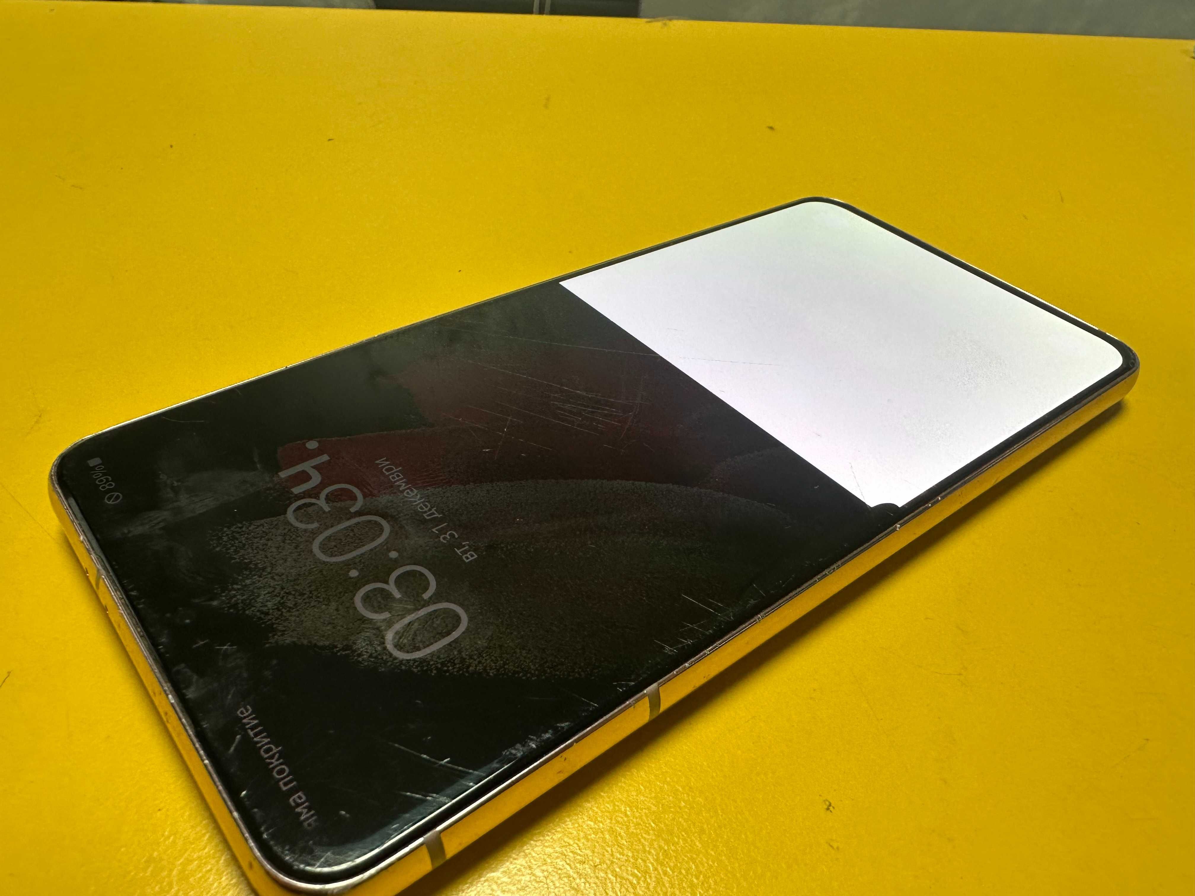 Samsung Galaxy S21  (G991)/за части/