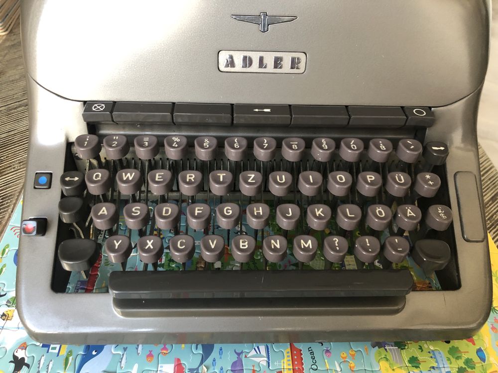 Adler Universal - Masina de scris