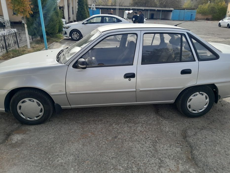 Продаётся автомобиль Nexia-2