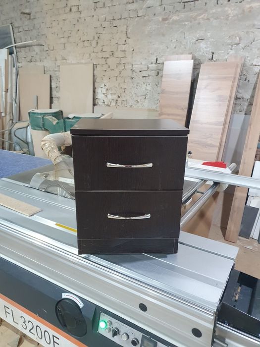 Тумба прикроватная