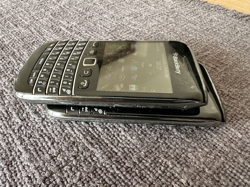 Telefon BlackBerry 9790