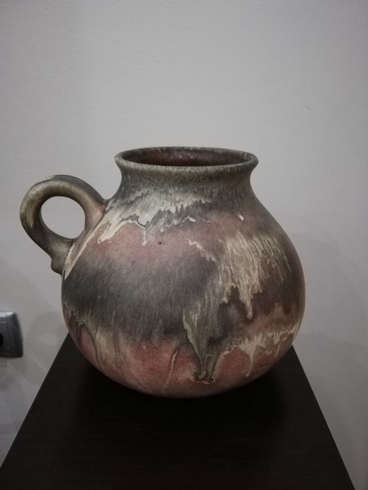 Прекрасна арт декоративна кана. Керамика.