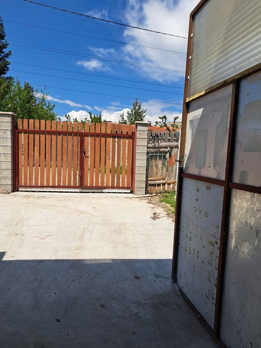 Давам под наем гараж в София