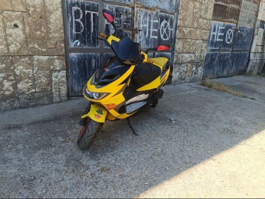 Aprilia sr50 с Документи