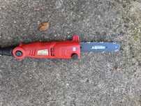 Fierăstrău electric telescopic Hecht
