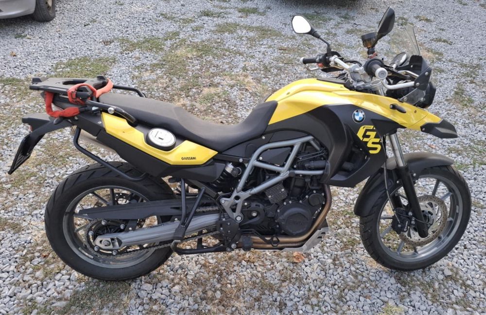 BMW F650 GS 2012 година/ Vespa 300 GTS