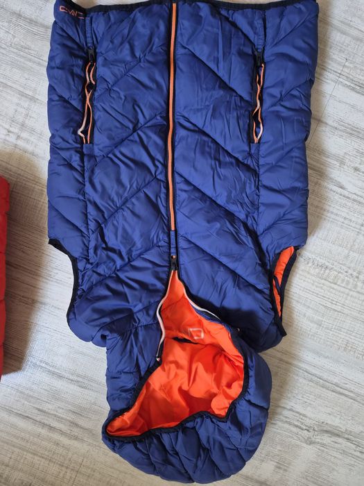 Продавам елек момче