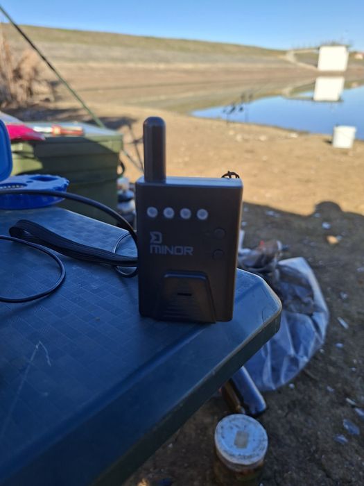 Vând set pescuit la crap