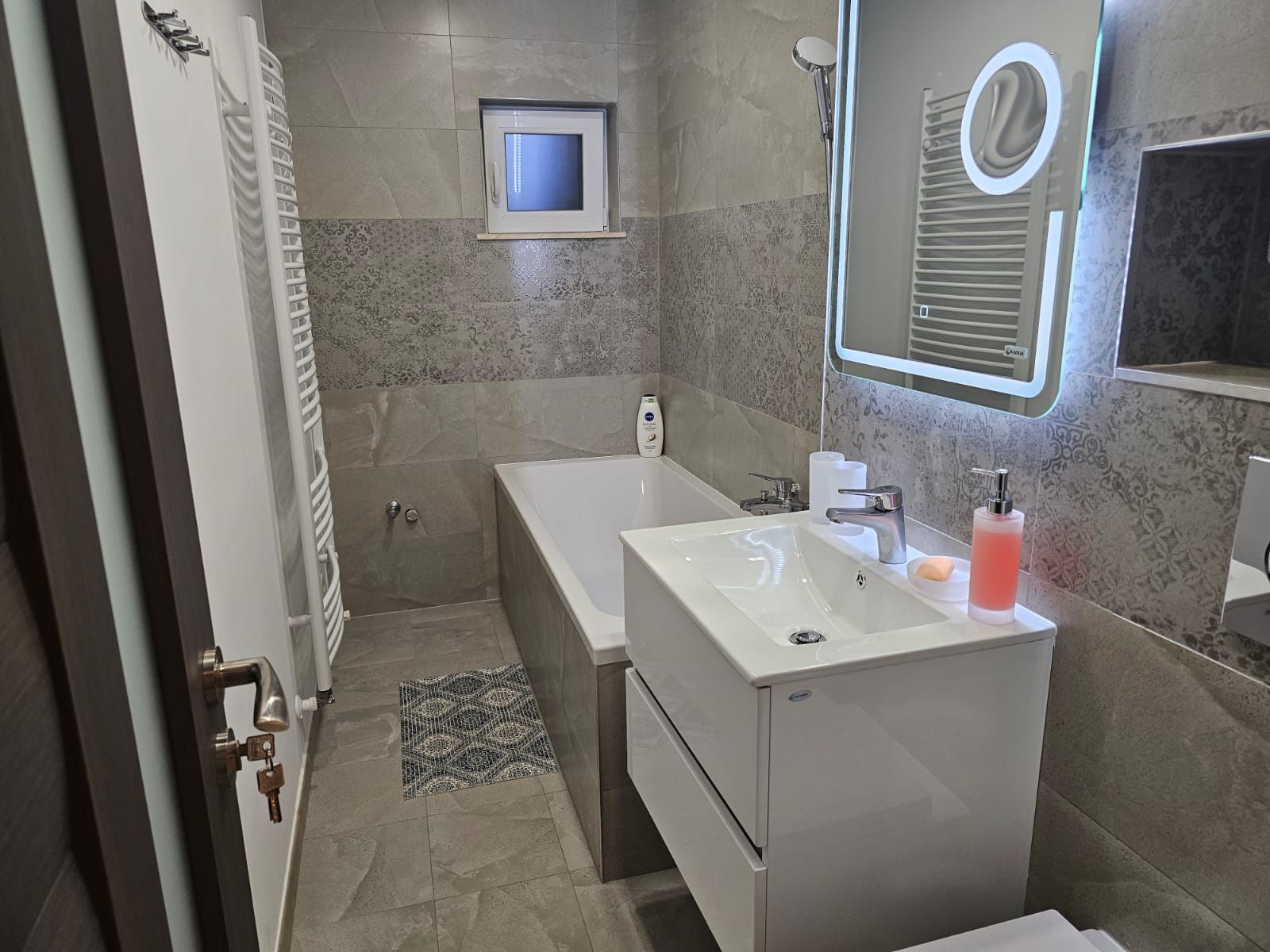 Apartament două camere regim hotelier