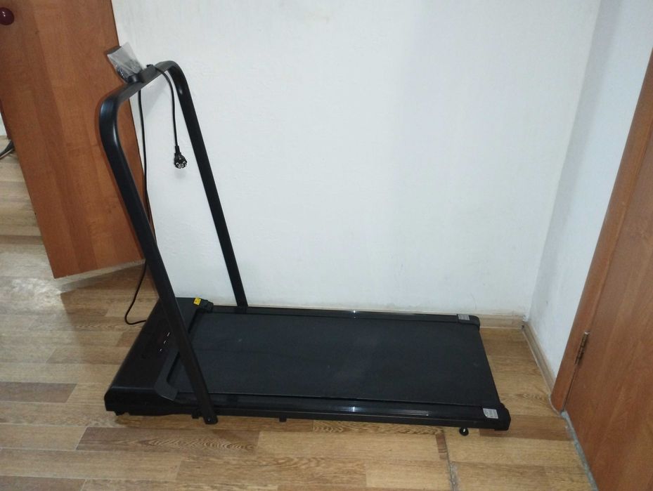 Продам электрическую беговую дорожку в идеальном состоянии SANK F217S3
