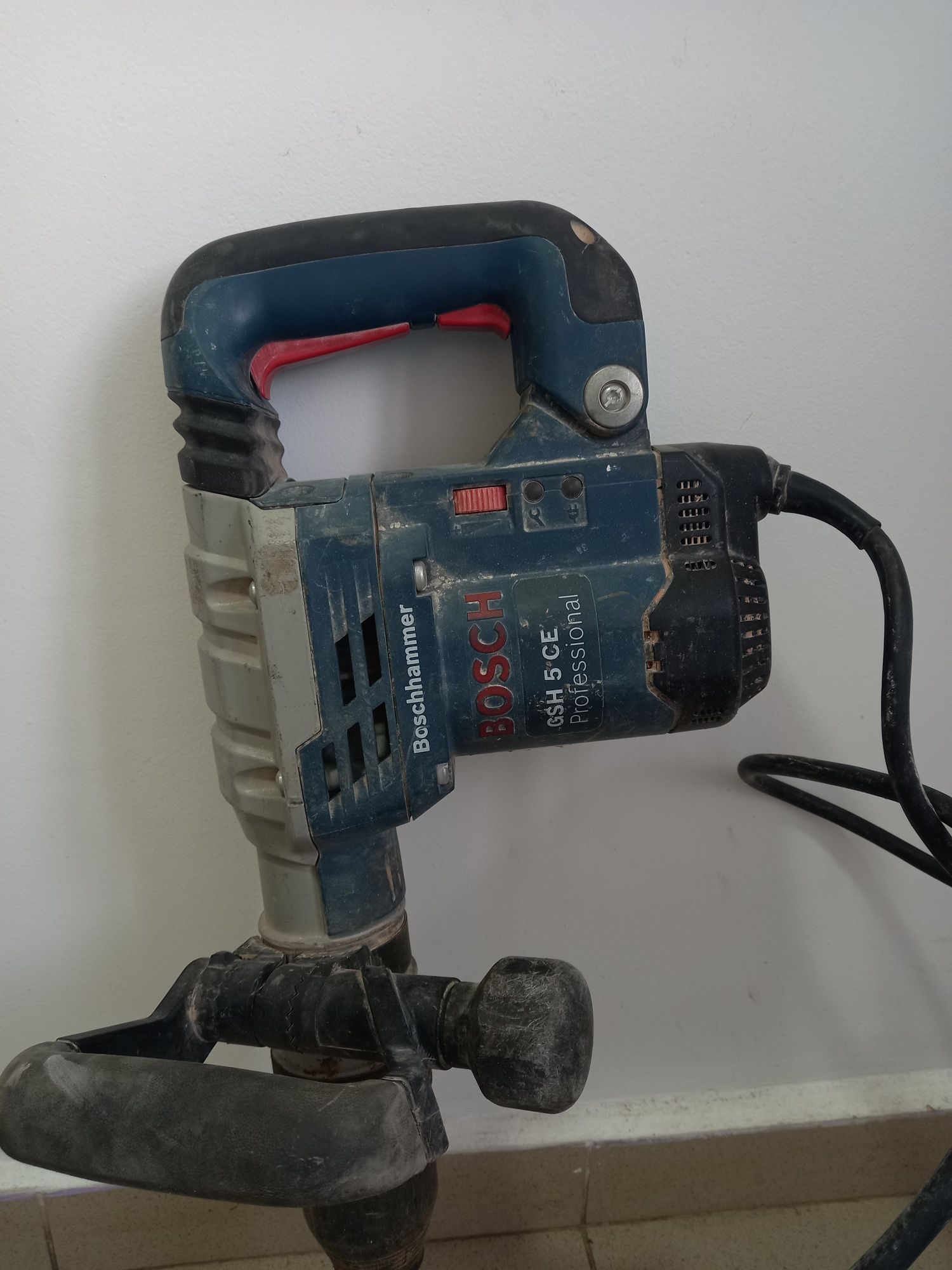 Vând Demolator Bosch Profesional