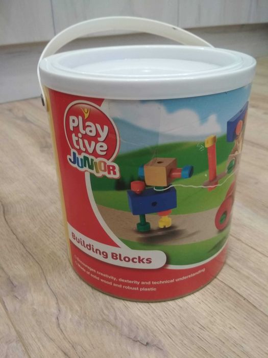 Playtive junior дървен конструктор 135 части