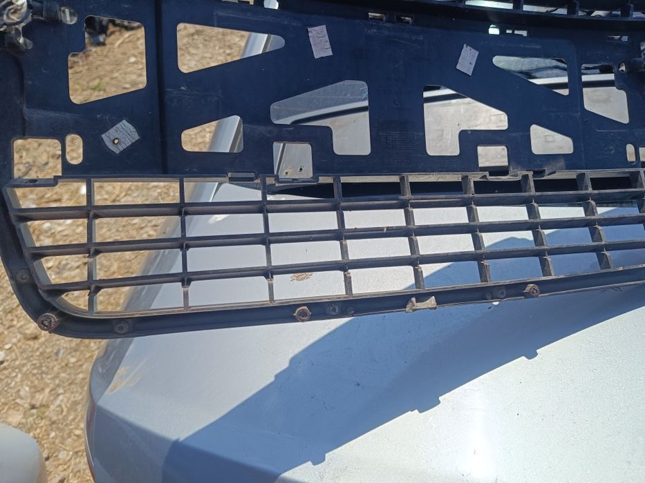 Grila fata cu senzori audi A6 C6 an 2006