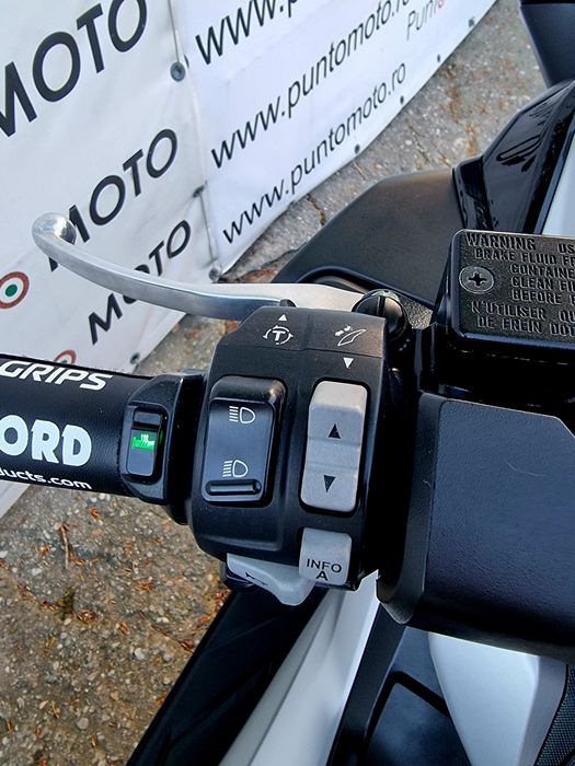 Honda Forza 300i nss300  ABS