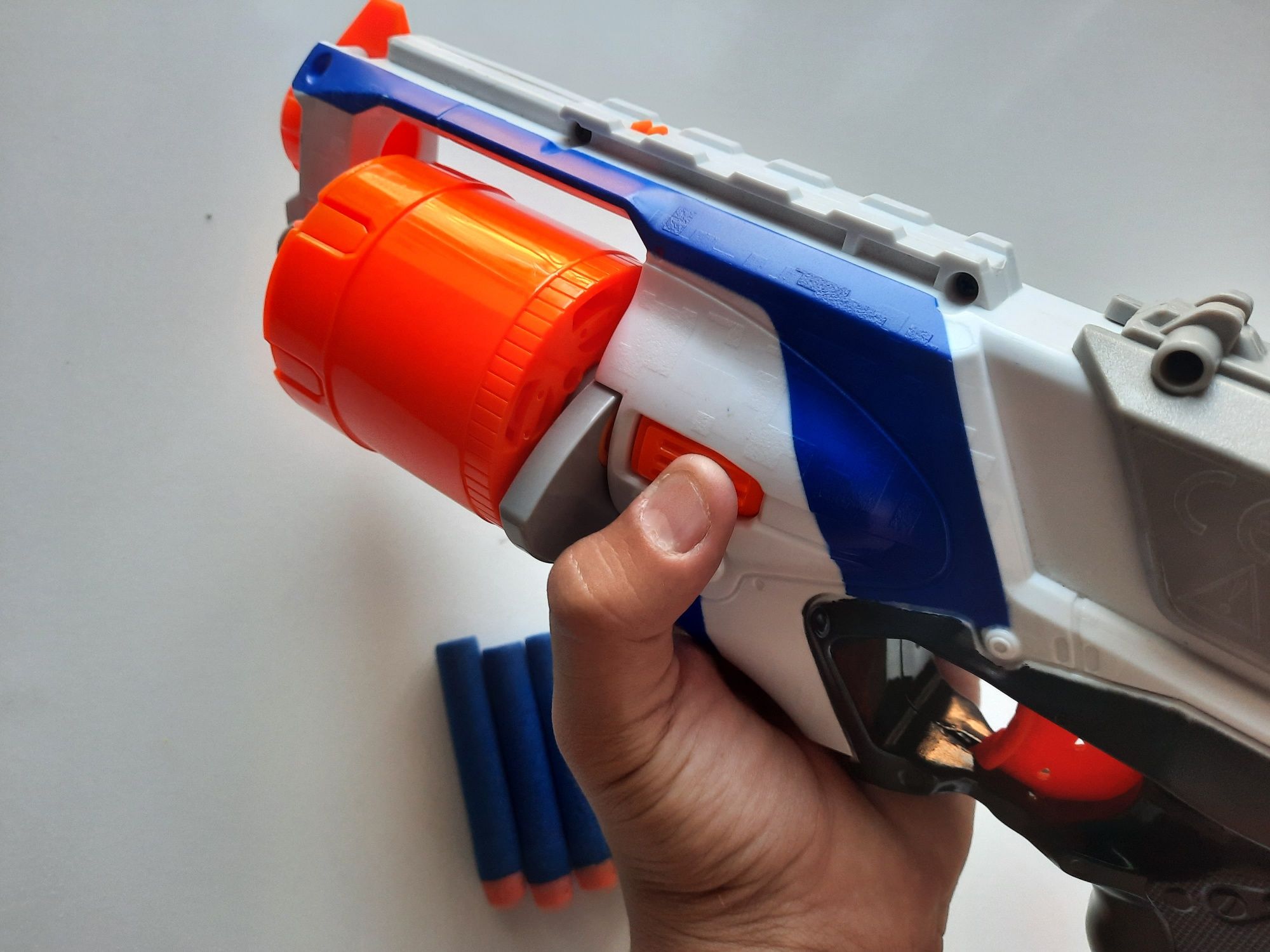 Бластер Nerf Elite Strongarm