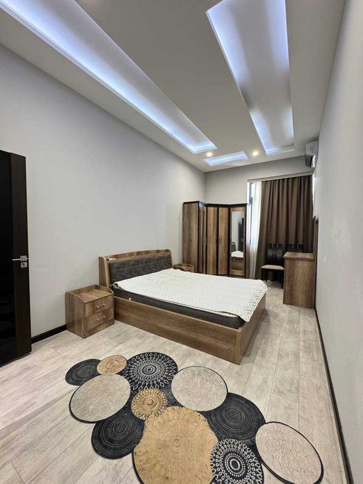 Продаётся 4х комнатная квартира напротив ресторана Яккасарай