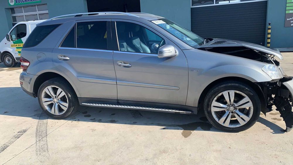 Usa stanga dreapta fata spate Mercedes ML 350 W164 3.0 CDI si piese