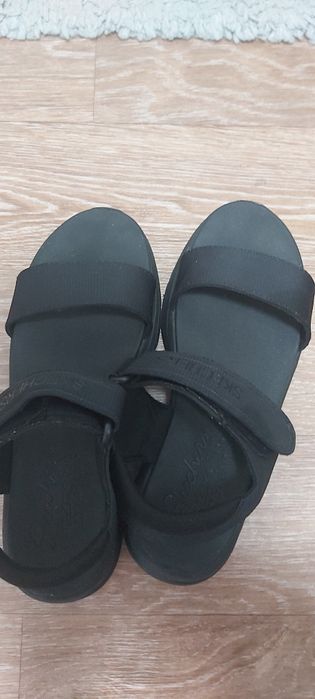 Сандали размер 38 Skechers