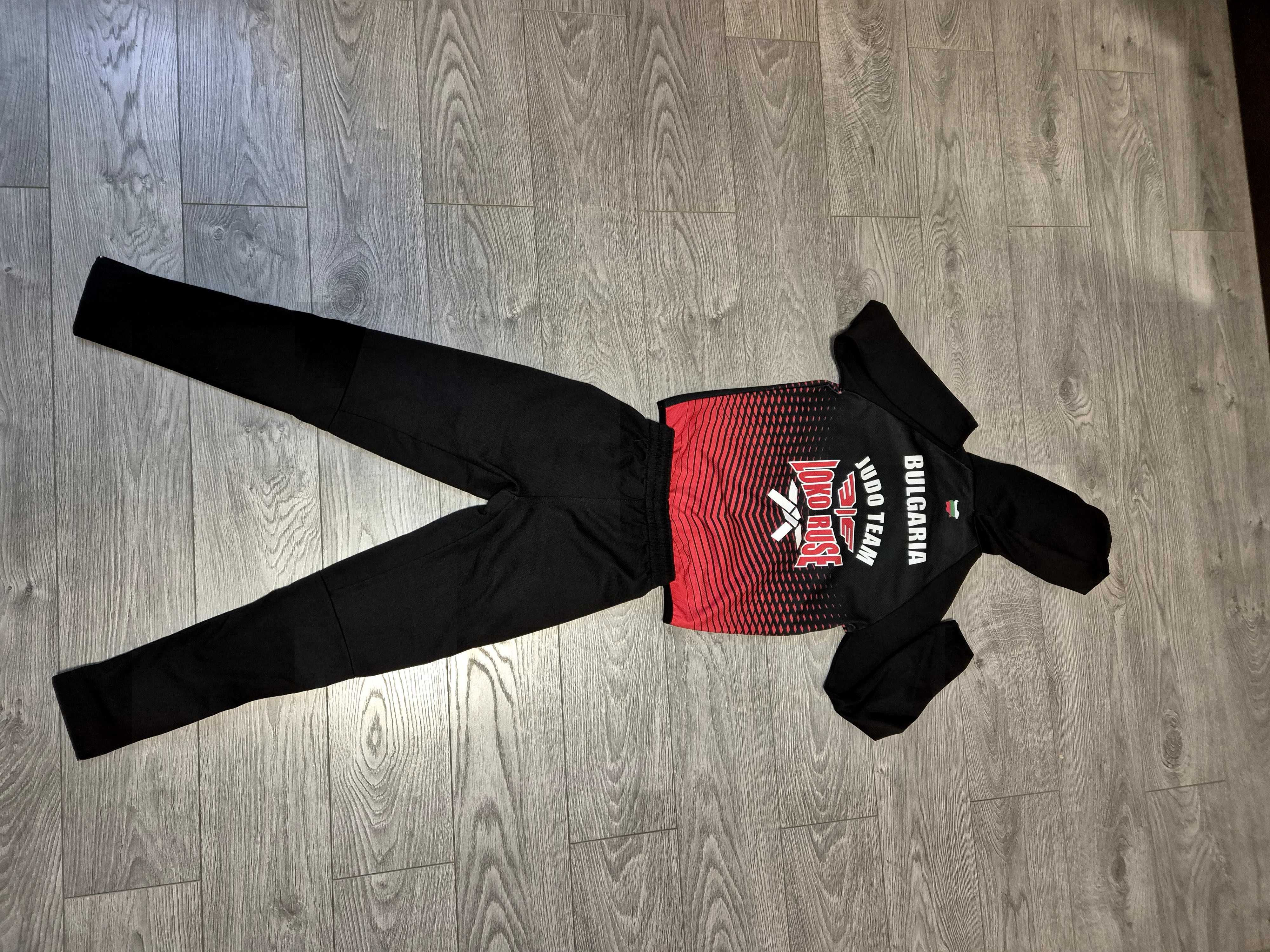 Детски анцуг 134 размер  Jumper