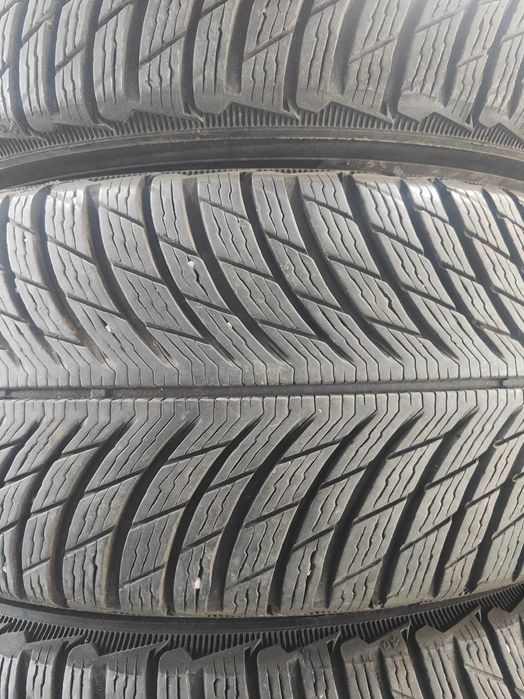 4бр.зимни гуми 225/60/18 Michelin