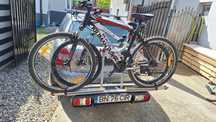 Vand suport 2 biciclete pentru carlig
