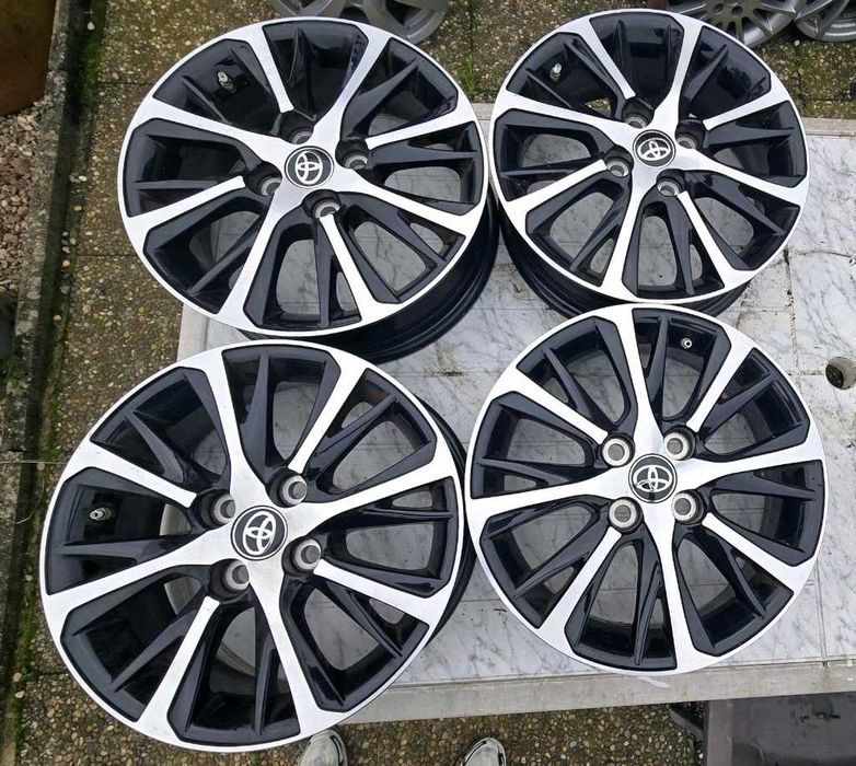 Jante 15" Toyota Yaris Anvelope Bridgestone  Falken Dunlop 175 65 15