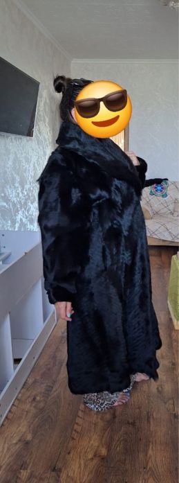 Шуба (черный волк)