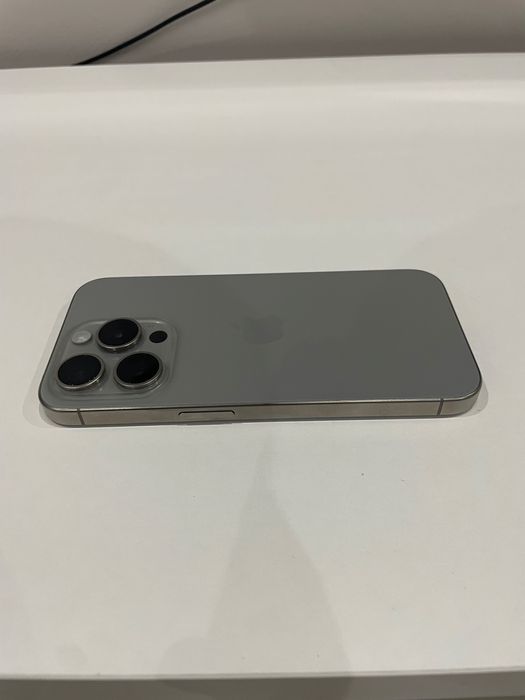 IPhone 15 Pro 256GB 90 % Батерия