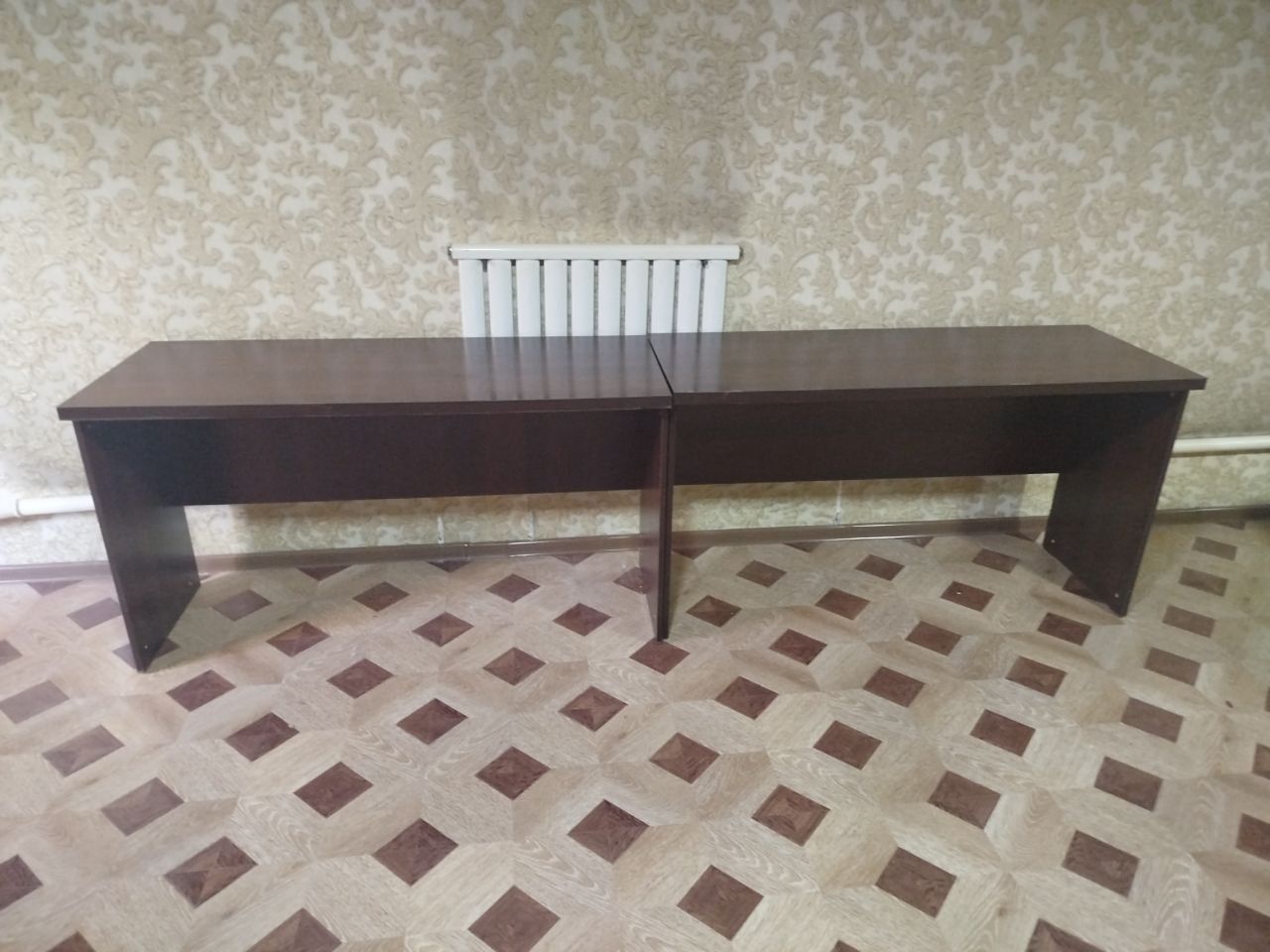 Укув партаси иккита