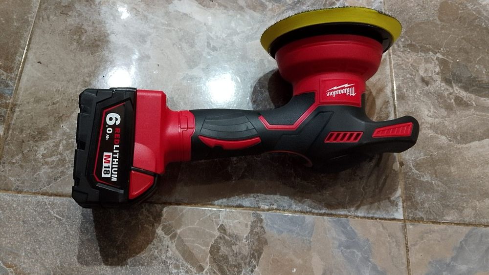 Șlefuitor / polisare milwaukee cu baterie de 6A