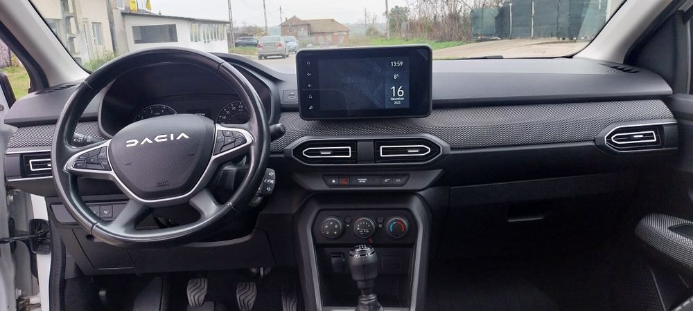 Logan an 2023  cu gpl