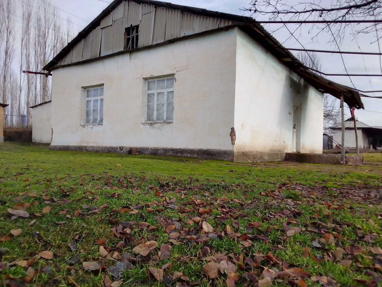 Uy Sotiladi (Hovli)