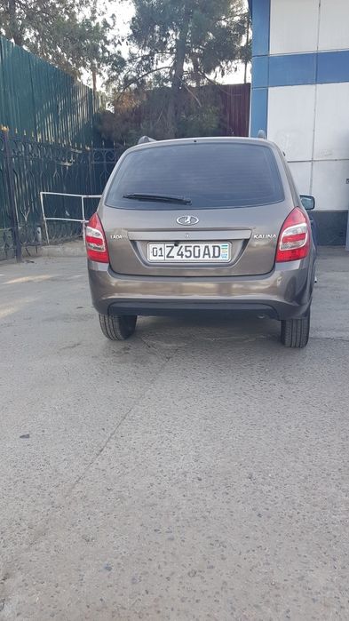 Продаю Лада калина 2