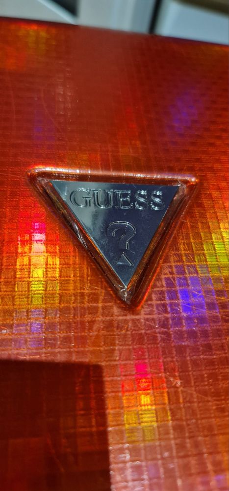 Оригинален Куфар GUESS