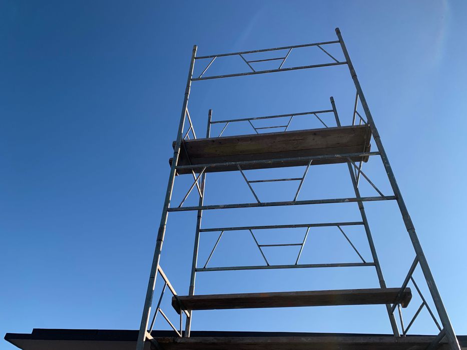 Schela mobila si scule de inchiriat