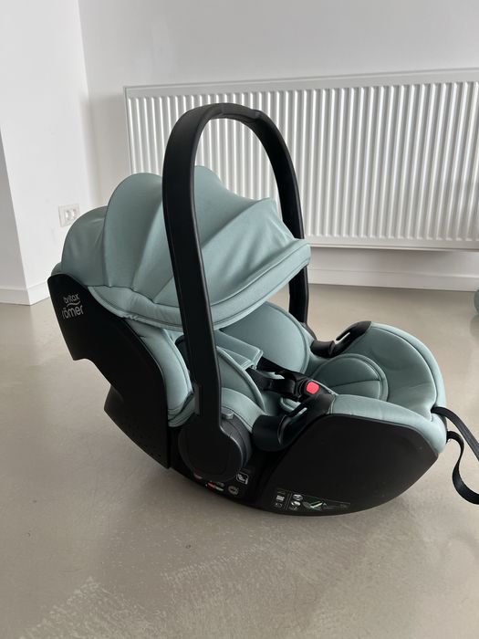 Scoica Auto Britax Romer Baby Safe Pro + ISOFIX Vario Base 5Z
