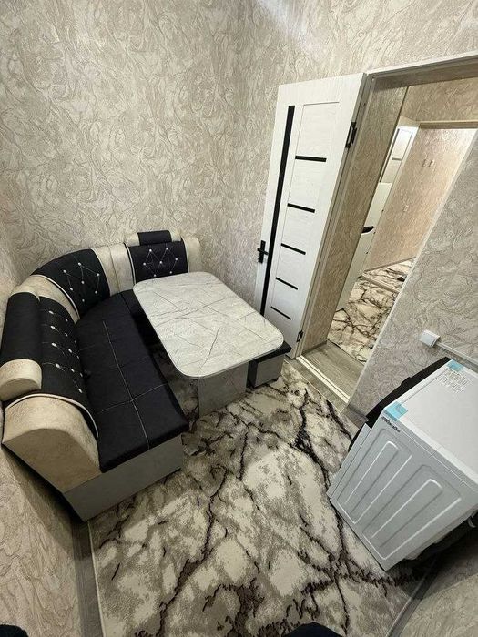 ПРОДАЕТСЯ 3/5/5
Чиланзарский_район
Ор.р: Фархадский перекресток