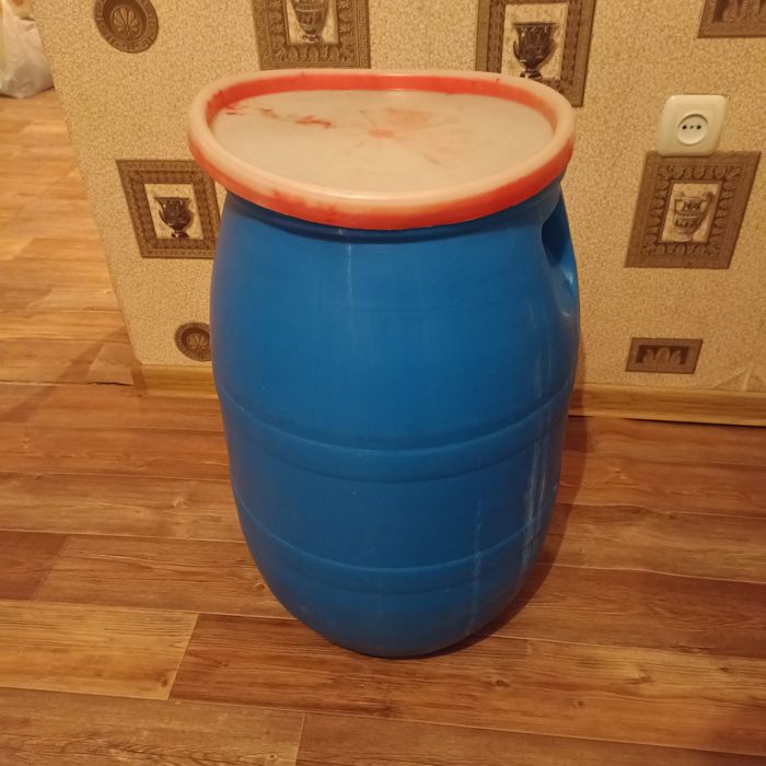 Пластиковая бочка+ШЛАНГИ