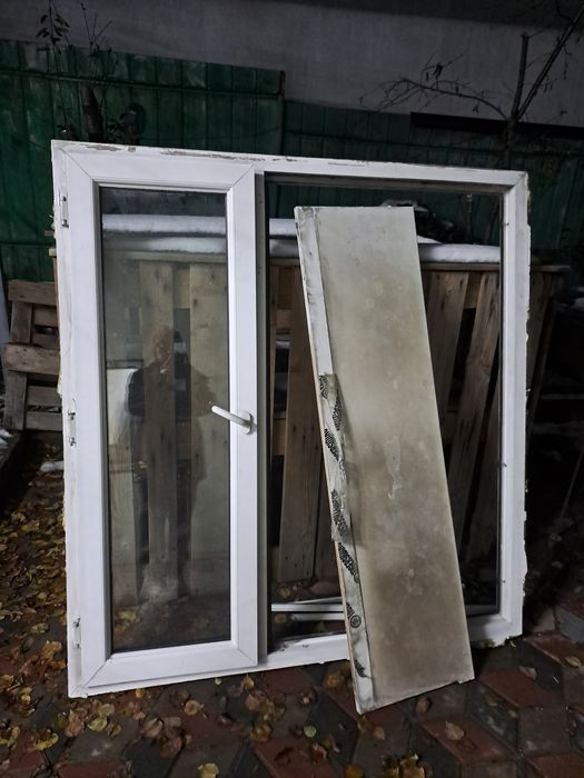 Продам пластиковое окно.