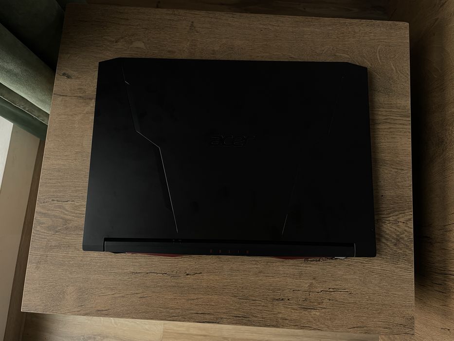 Vand Laptop Nitro 5 + cooler